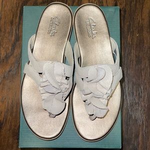 Clarks NEW IN BOX Disk Azore 6.5 M